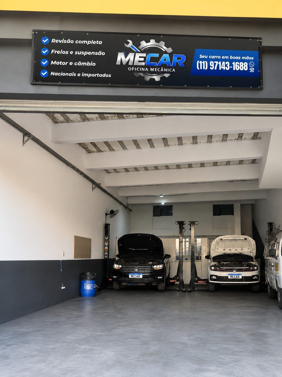 Fachada e estrutura interna da Mecar Oficina Mecânica